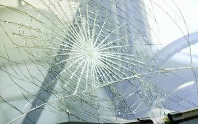 How Do Windshield Cracks and Chips Affect Vehicle Safety in Red Wing?